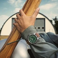 Fawler Apollo | Montre Aviateur en acier inoxydable vert et argenté -MONTRES Soldes jwm apollo drop38 frank christensen 26126 1x1 34