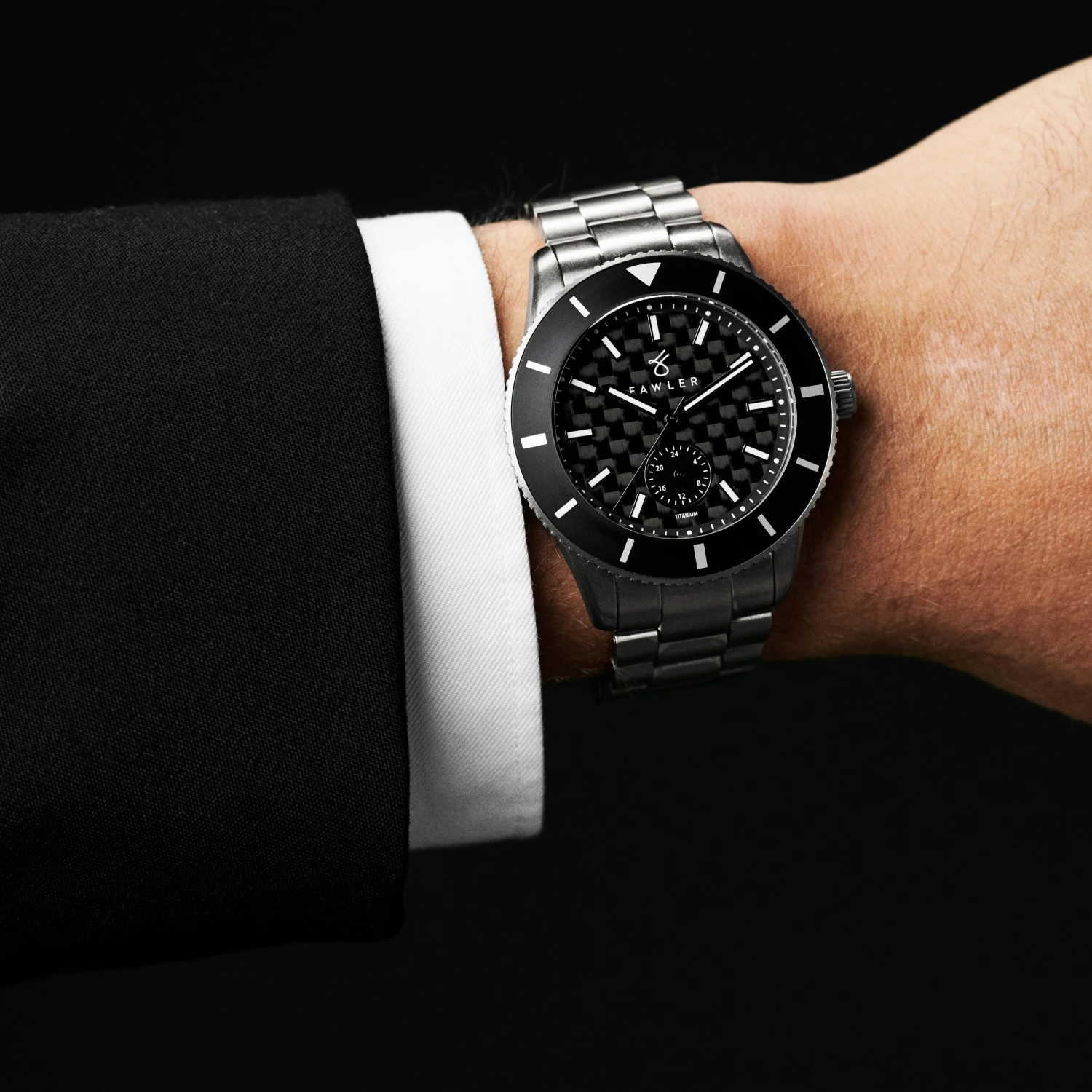 Fawler Makalu | Montre de plongée en titane brossé avec cadran en fibre de carbone - série limitée 4 Fawler Makalu | Montre de plongée en titane brossé avec cadran en fibre de carbone - série limitée – Image 2