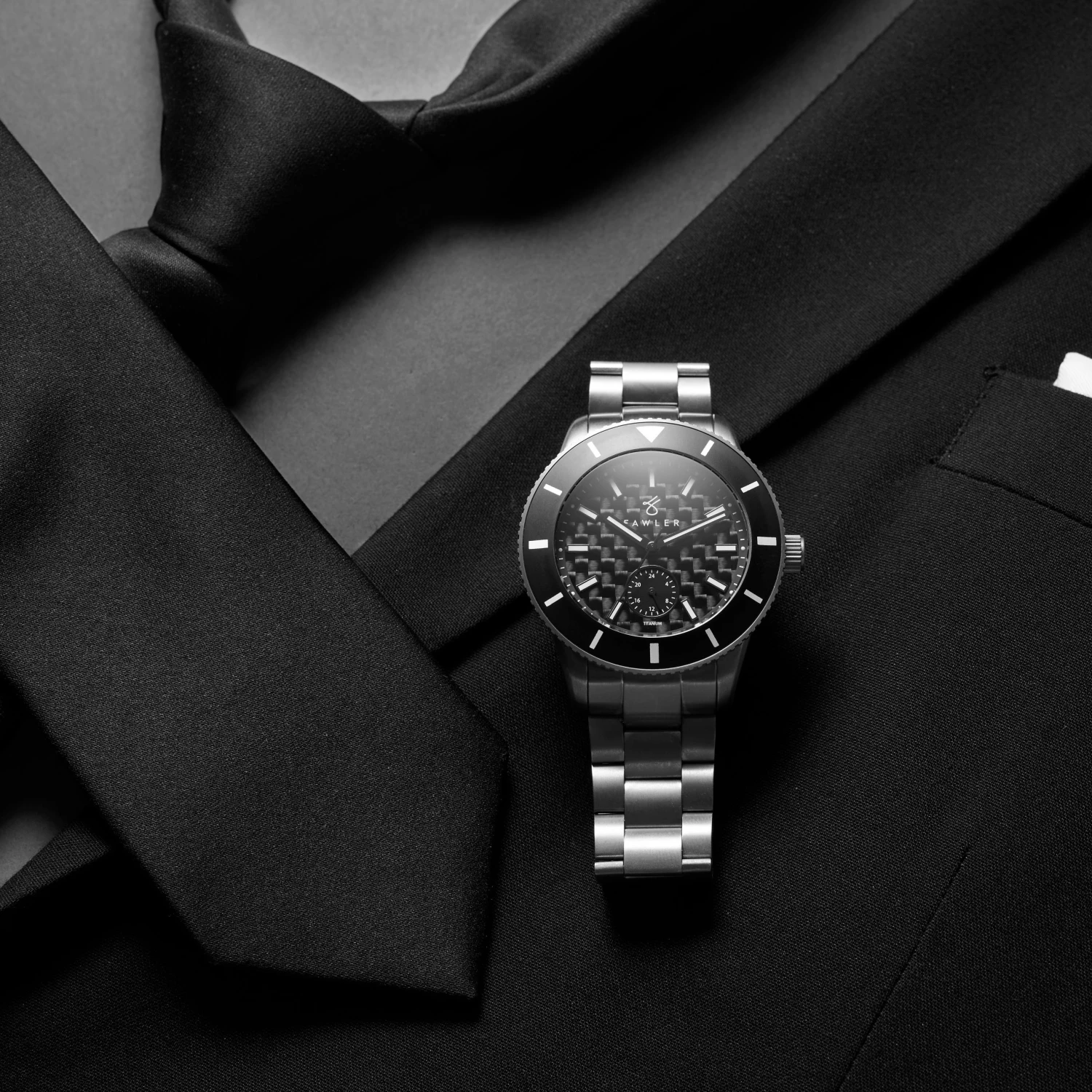 Fawler Makalu | Montre de plongée en titane brossé avec cadran en fibre de carbone - série limitée 7 Fawler Makalu | Montre de plongée en titane brossé avec cadran en fibre de carbone - série limitée – Image 5