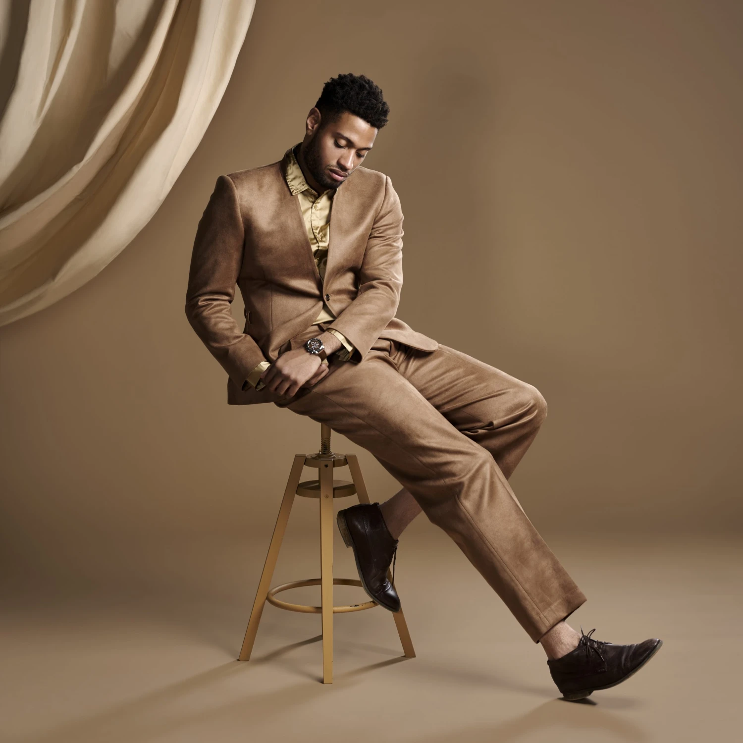 Waykins Colornetic | Montre chronographe de couleur changeante en édition limitée 5 Waykins Colornetic | Montre chronographe de couleur changeante en édition limitée – Image 3