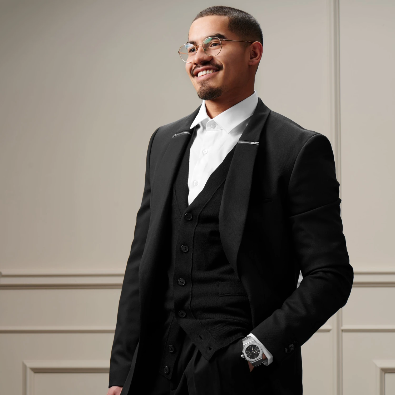 Arkai Montre à phases de lune Aidan Mace 8 Arkai Montre à phases de lune Aidan Mace – Image 6