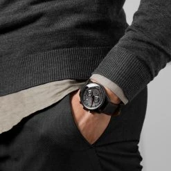 Seizmont Montre chronographe Conan Parva Craftsman 10 Seizmont Montre chronographe Conan Parva Craftsman -MONTRES Soldes rst megashoot 0 3 parvawatch blackred22022 bjarkejohansen 2