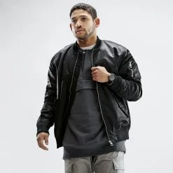 Seizmont Montre minimaliste Aether Isaac noire et rouge 10 Seizmont Montre minimaliste Aether Isaac noire et rouge -MONTRES Soldes rst watch sz aether ivanmar productpage red 24596 1x1 21